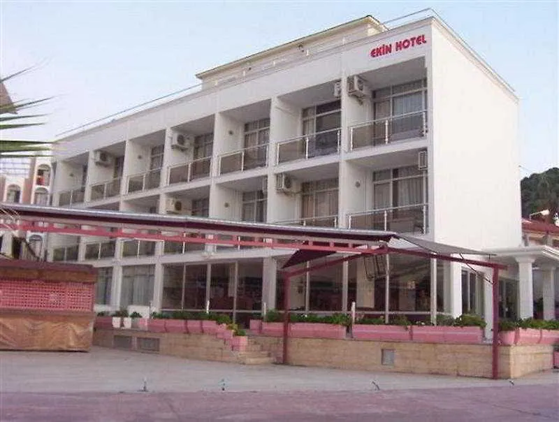 Ekin Hotel كوشاداسيه