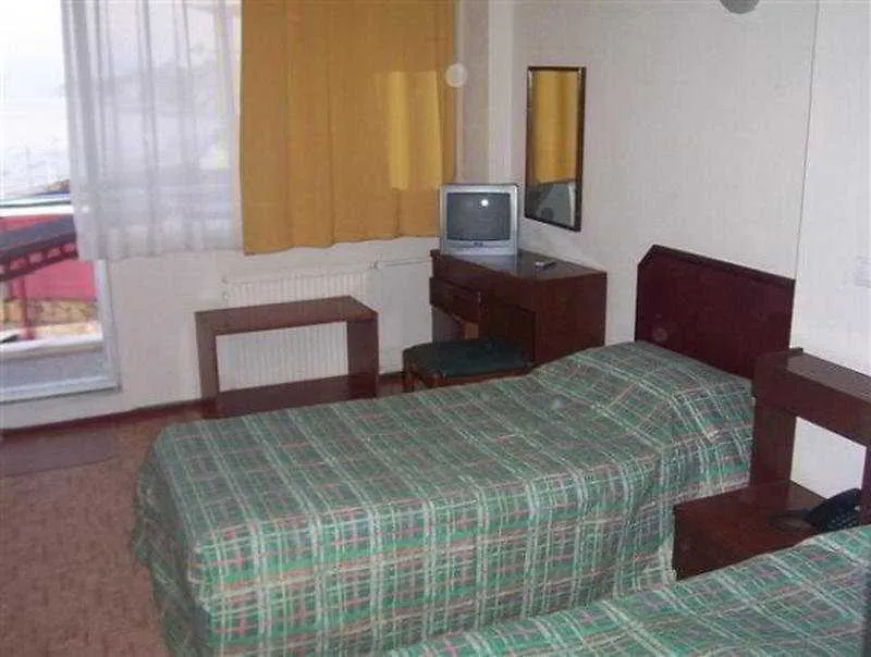 Ekin Hotel كوشاداسيه